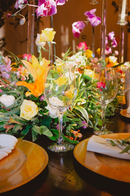 Flower decorations in weddings