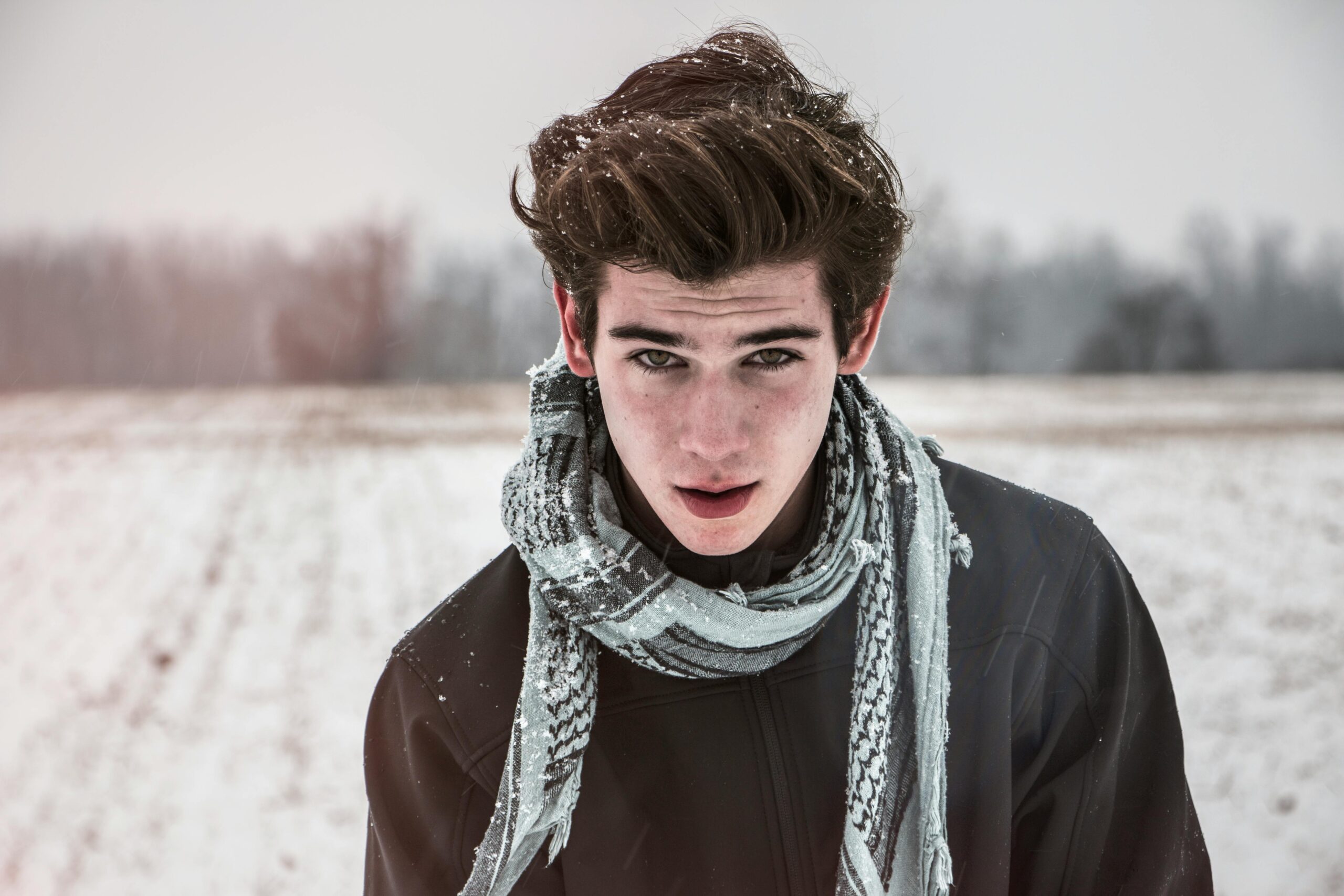 Dandruff is one of the most problems which faces men, and it has a lot of reasons.