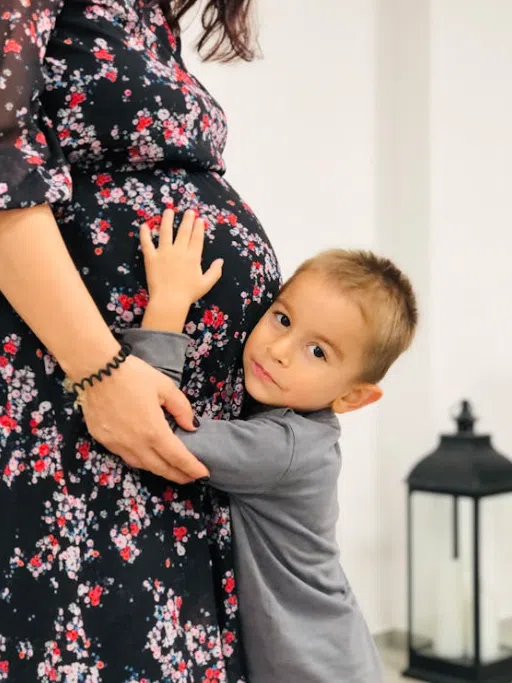 فساتين صحاب العروسة الحوامل