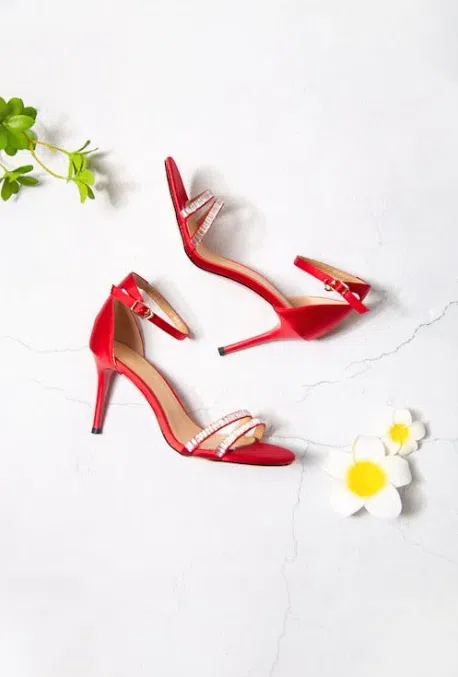 Bride's friends shoes
