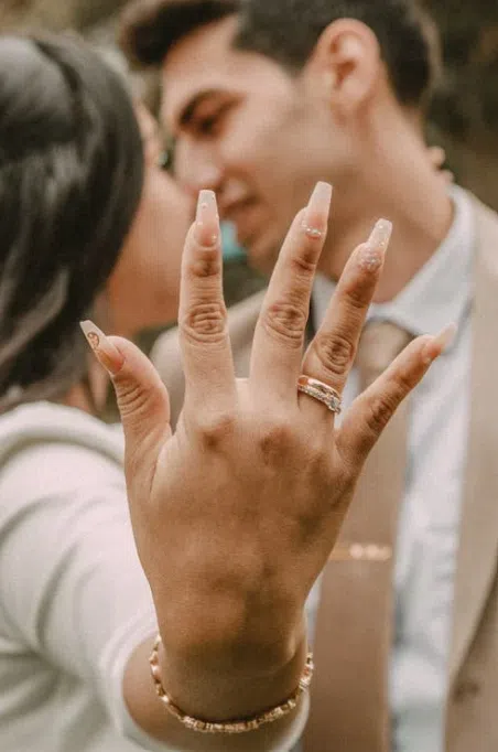 Engagement ring history