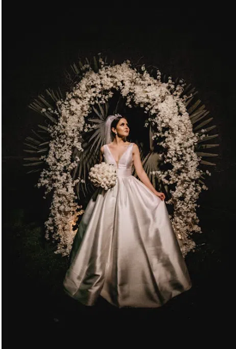 Ways to wear the bride's veil