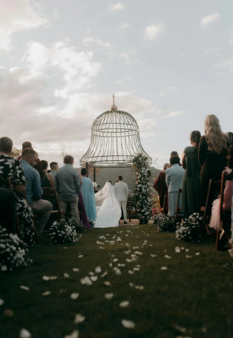 Things that wedding guests will need