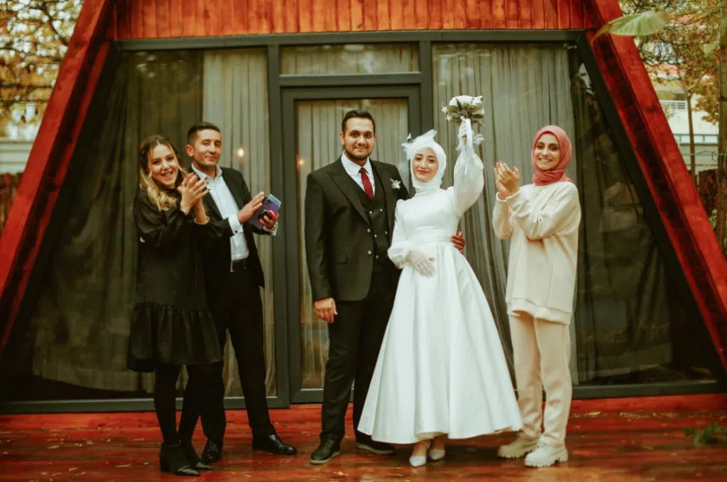 حاجات بتهم ضيوف الفرح