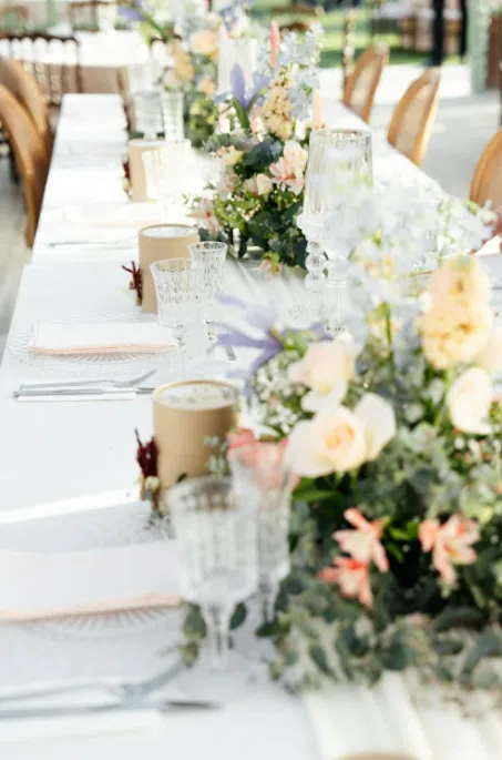 Summer wedding decoration colors