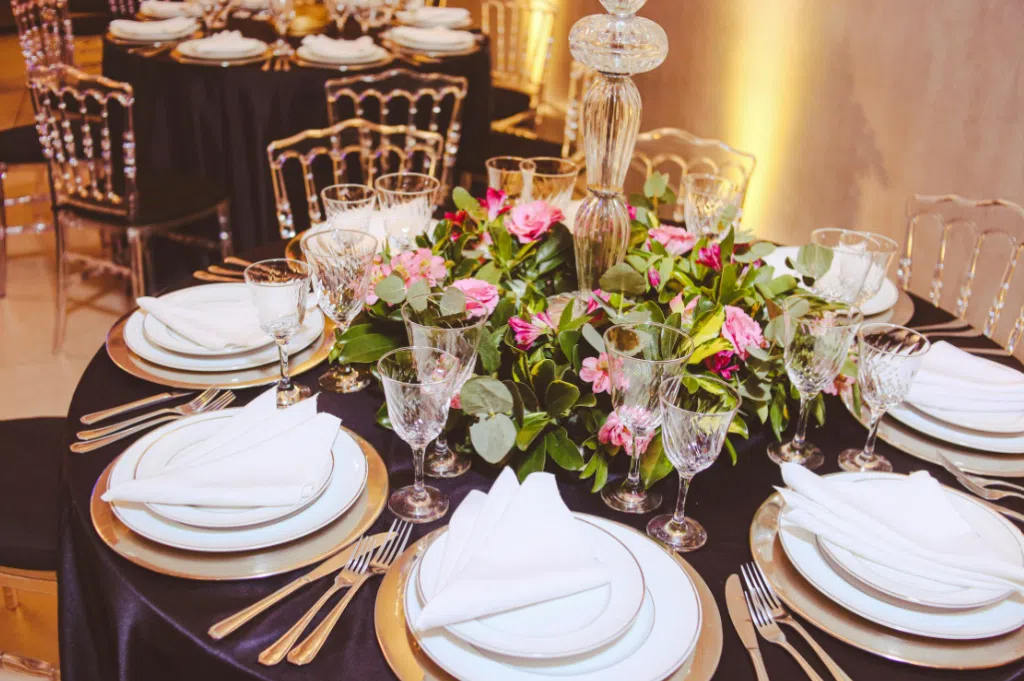 Summer wedding decoration colors