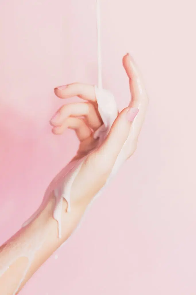 Whitening of sensitive areas has several methods but most of them can be wrong.