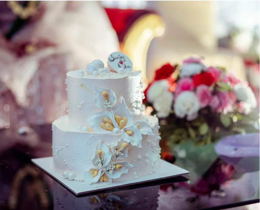 Latest wedding cake trends