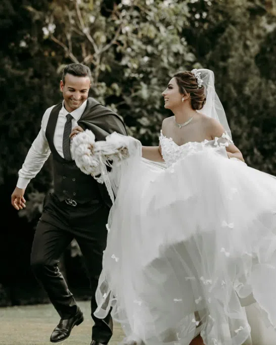 Last-minute wedding change of plans